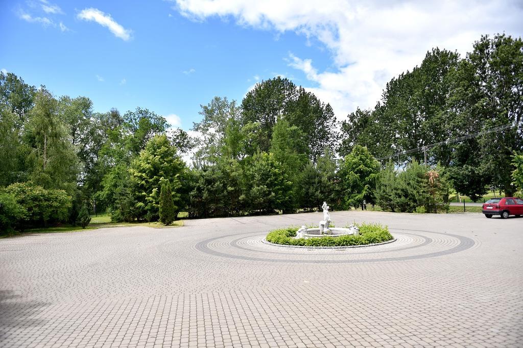 Zajazd Bialy Mlyn Sterławki Wielkie Dış mekan fotoğraf